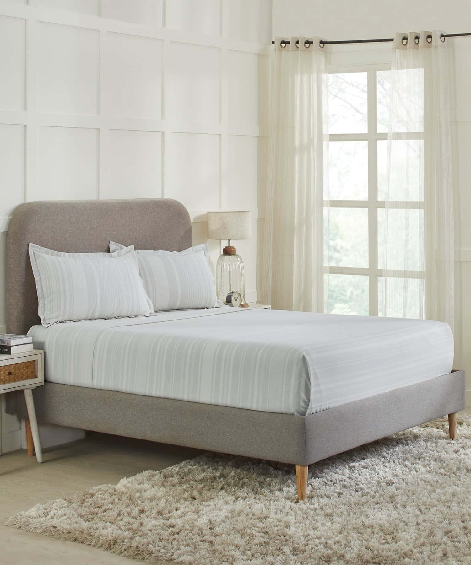 Home Essential Melange Stripe Solid Queen Bedsheet Set, Elvis|130 TC Cotton| 2 Pillow Covers