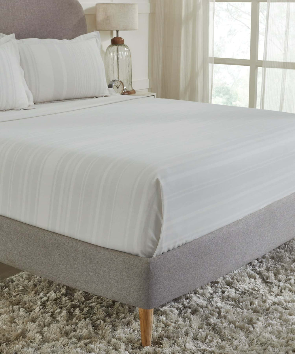 Home Essential Melange Stripe Solid Queen Bedsheet Set, Elvis|130 TC Cotton| 2 Pillow Covers